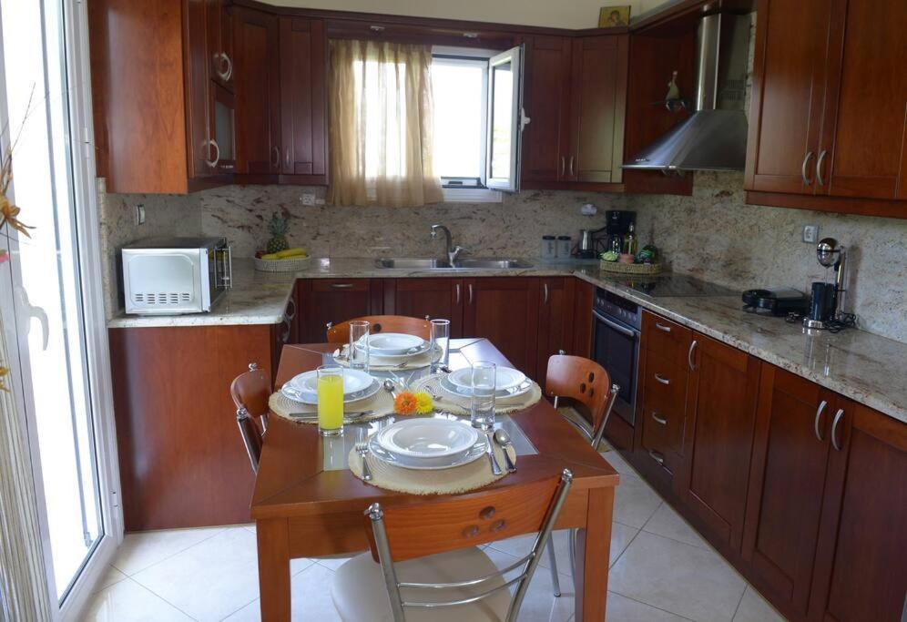 Simos' Sea View House Villa Nikopolis Kültér fotó